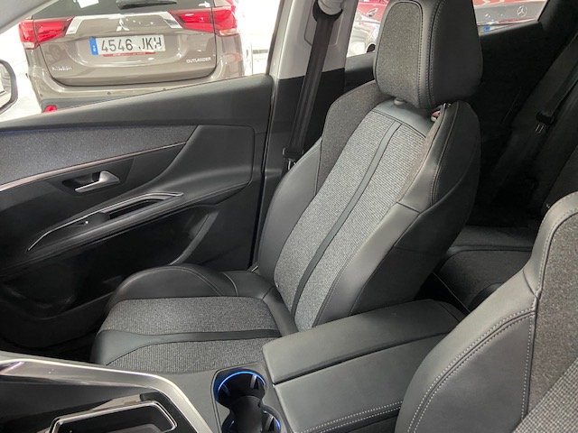 PEUGEOT 3008 1.5 HDI ALLURE