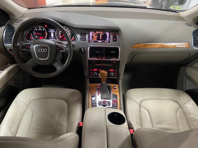 AUDI Q7 3.0 TDI V6 7 PLAZAS