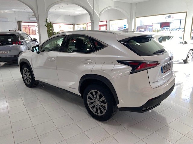 LEXUS NX 300h