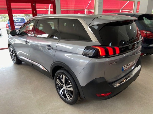 PEUGEOT 5008 1.5 HDI 7 PLAZAS ALLURE
