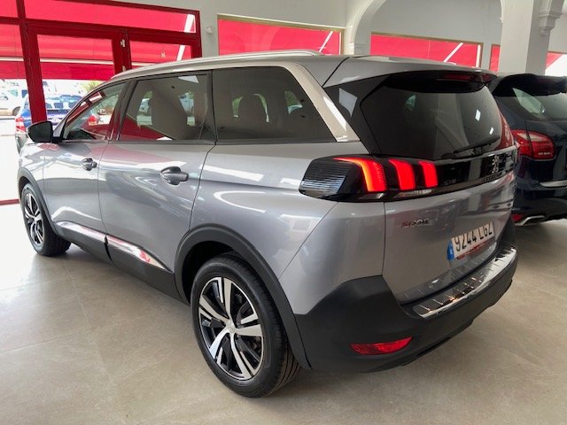PEUGEOT 5008 1.5 HDI 7 PLAZAS ALLURE