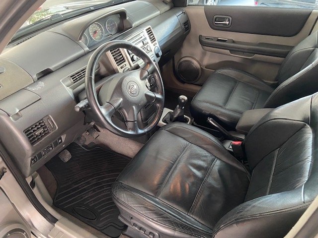 NISSAN XTRAIL 2.2 DCI 4×4