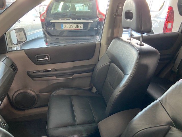 NISSAN XTRAIL 2.2 DCI 4×4