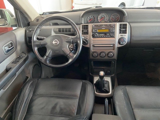 NISSAN XTRAIL 2.2 DCI 4×4