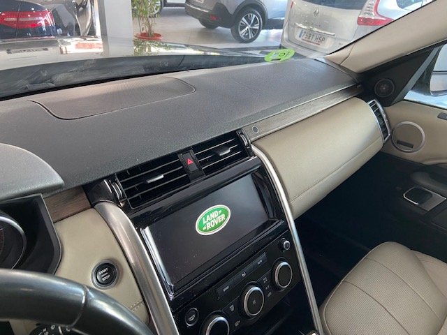 LAND ROVER DISCOVERY 3.0 TD V6 HSE