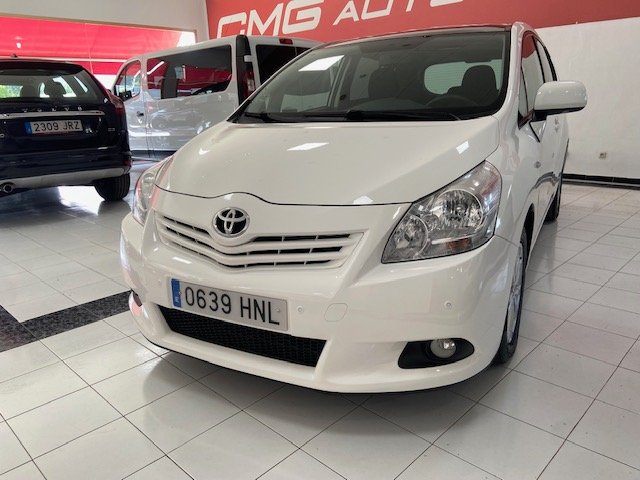 TOYOTA VERSO 2.0 D4-D 7 PLAZAS