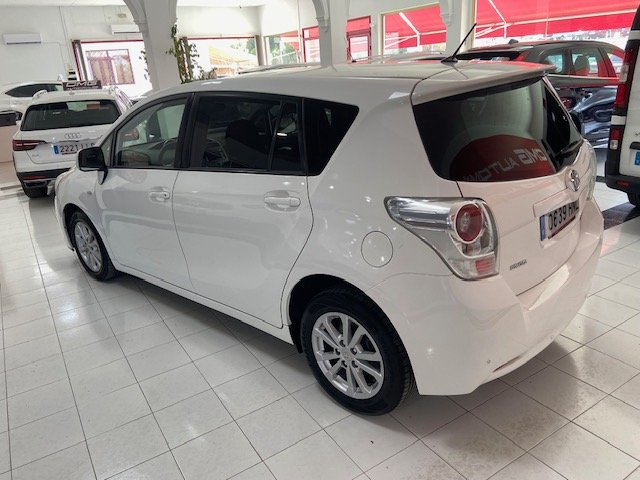 TOYOTA VERSO 2.0 D4-D 7 PLAZAS