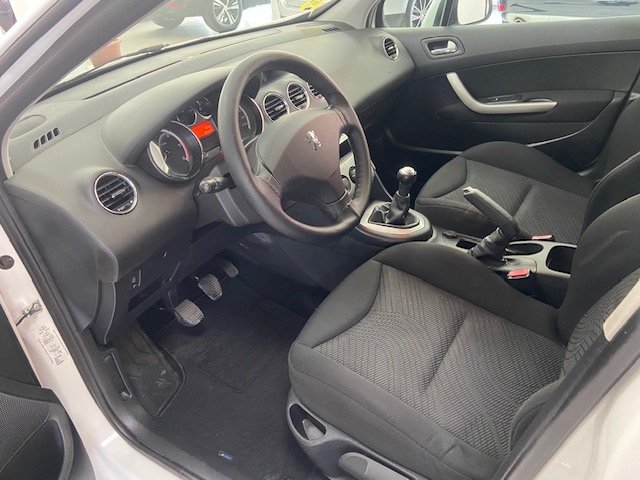 PEUGEOT 308 1.6 HDI