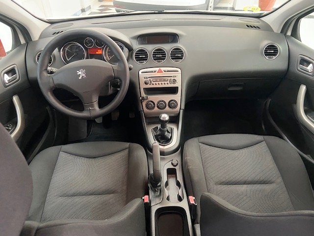 PEUGEOT 308 1.6 HDI