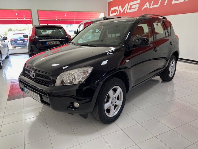 TOYOTA RAV4 2.0 4X4