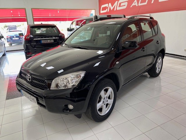 TOYOTA RAV4 2.0 4X4