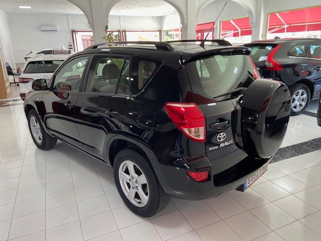 TOYOTA RAV4 2.0 4X4