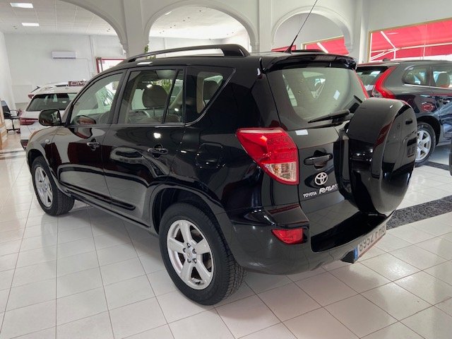 TOYOTA RAV4 2.0 4X4