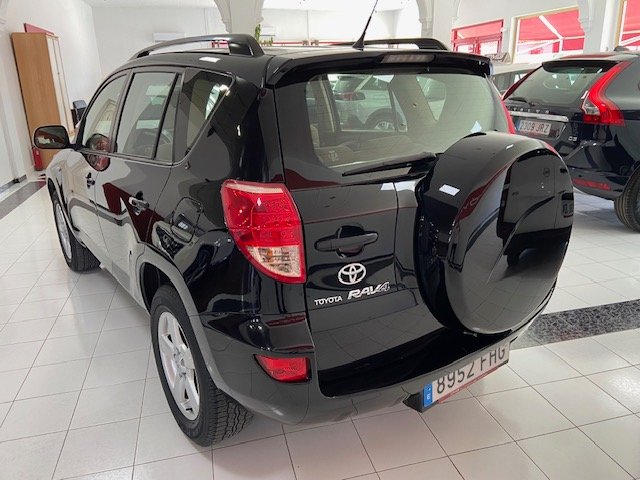 TOYOTA RAV4 2.0 4X4