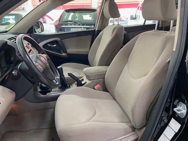 TOYOTA RAV4 2.0 4X4