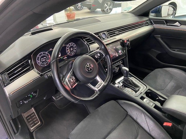 VOLKSWAGEN ARTEON 2.0 TDI R-LINE