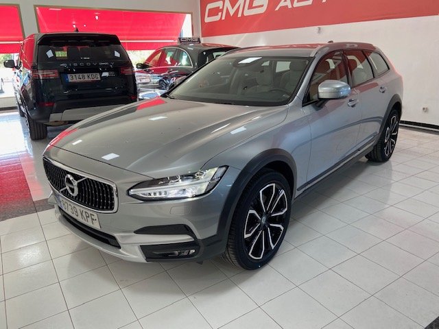 VOLVO V90 CROSS COUNTRY 2.0 D4