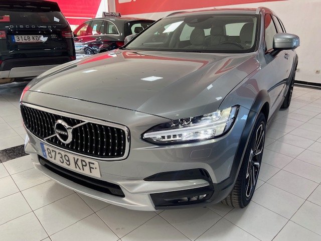 VOLVO V90 CROSS COUNTRY 2.0 D4