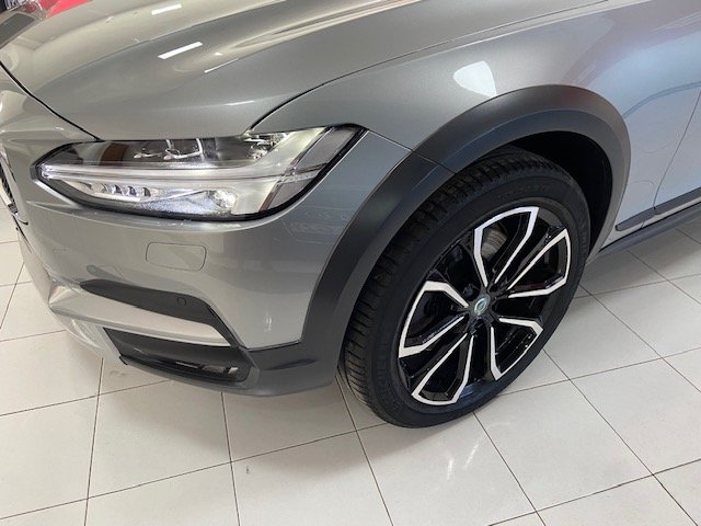 VOLVO V90 CROSS COUNTRY 2.0 D4