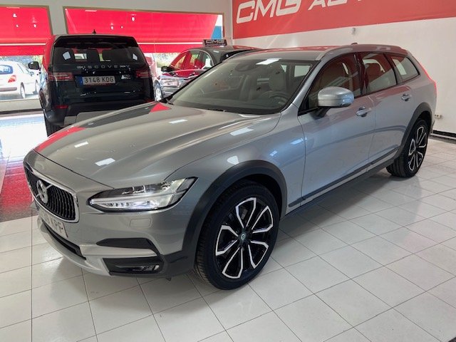 VOLVO V90 CROSS COUNTRY 2.0 D4