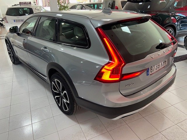 VOLVO V90 CROSS COUNTRY 2.0 D4