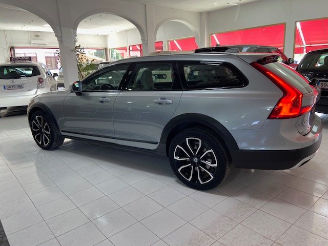 VOLVO V90 CROSS COUNTRY 2.0 D4