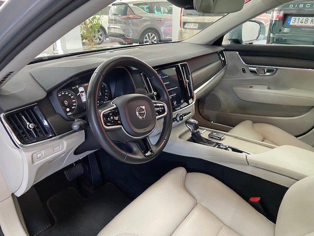 VOLVO V90 CROSS COUNTRY 2.0 D4