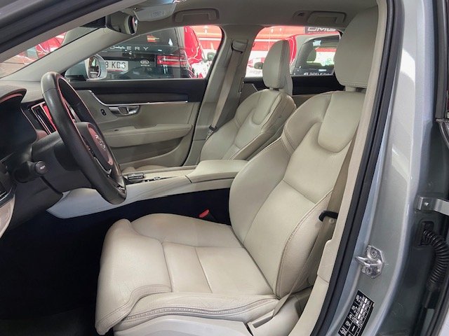 VOLVO V90 CROSS COUNTRY 2.0 D4