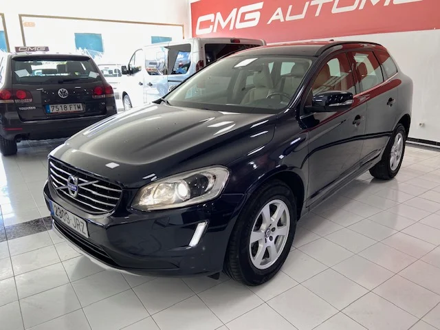 VOLVO XC60 2.0 D3 Momentum