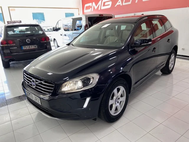 VOLVO XC60 2.0 D3 Momentum