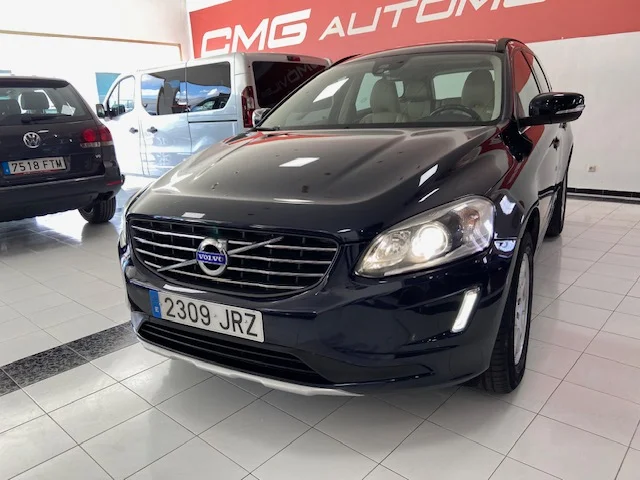VOLVO XC60 2.0 D3 Momentum