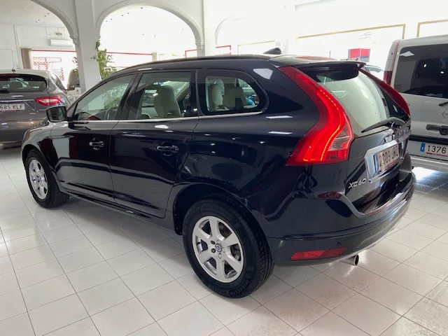 VOLVO XC60 2.0 D3 Momentum