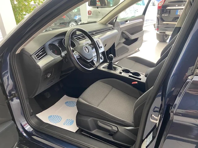 VOLKSWAGEN PASSAT VARIANT 1.6 tdi