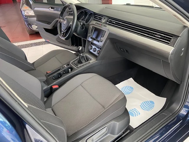 VOLKSWAGEN PASSAT VARIANT 1.6 tdi