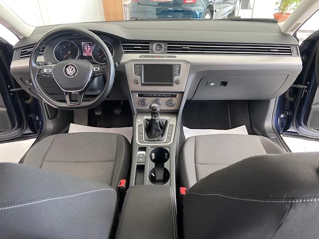 VOLKSWAGEN PASSAT VARIANT 1.6 tdi