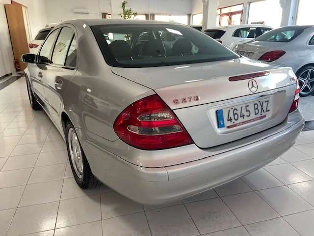 MERCEDES-BENZ Clase E 270 CDI