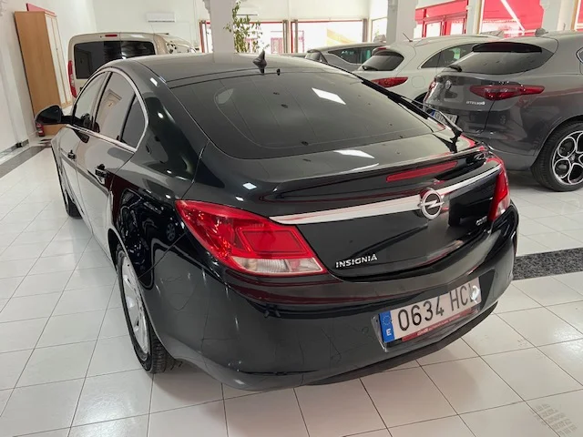 OPEL INSIGNIA 2.0 CDTI