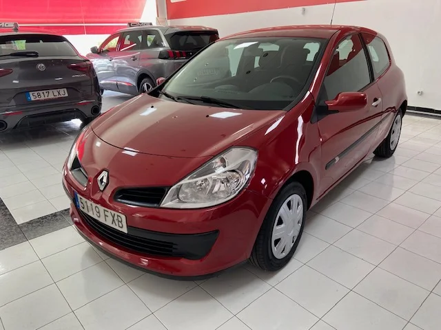 RENAULT CLIO 1.5 DCI 3 PUERTAS