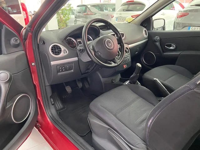 RENAULT CLIO 1.5 DCI 3 PUERTAS
