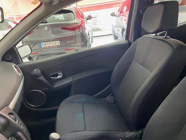 RENAULT CLIO 1.5 DCI 3 PUERTAS