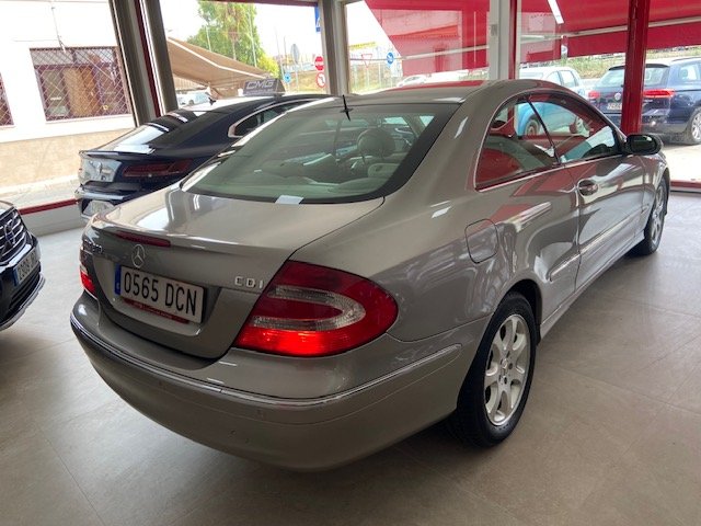 MERCEDES-BENZ CLK 270 CDI ELEGANCE