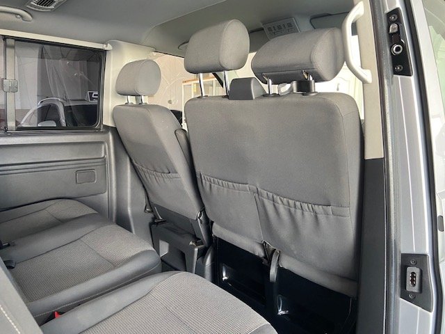 VOLKSWAGEN CARAVELLE T5 2.0 TDI 9 PLAZAS