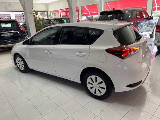 TOYOTA AURIS 1.4 TURBODIESEL 