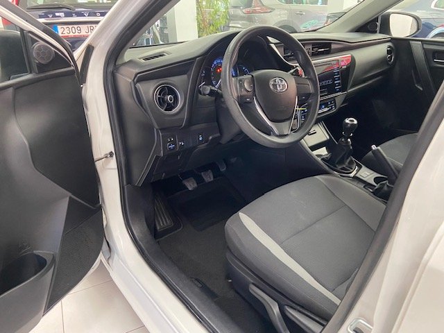TOYOTA AURIS 1.4 TURBODIESEL 