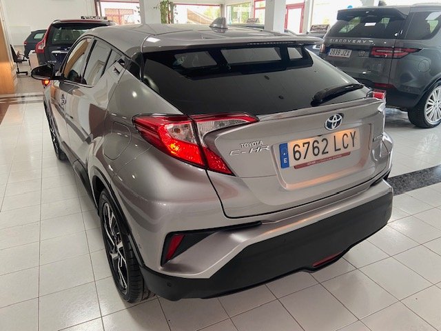 TOYOTA CH-R 1.8 Hybrid Advance