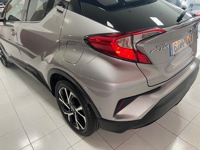 TOYOTA CH-R 1.8 Hybrid Advance