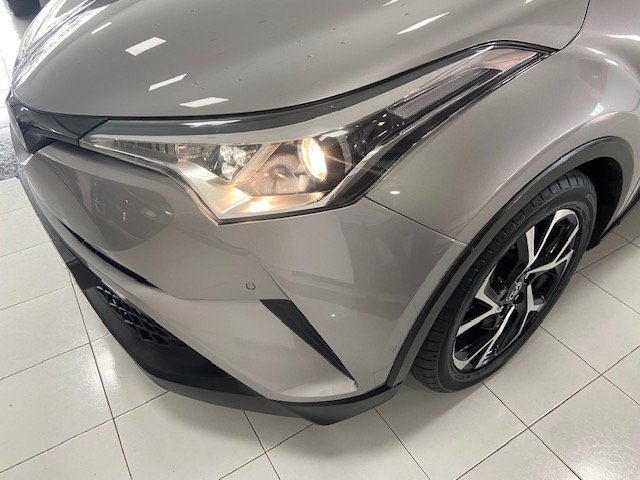 TOYOTA CH-R 1.8 Hybrid Advance