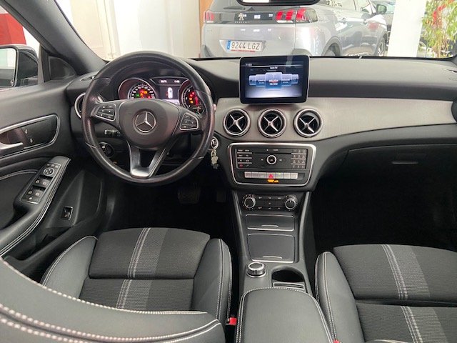 MERCEDES-BENZ CLA 200 CDI Shooting Break 