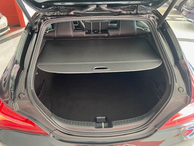 MERCEDES-BENZ CLA 200 CDI Shooting Break 