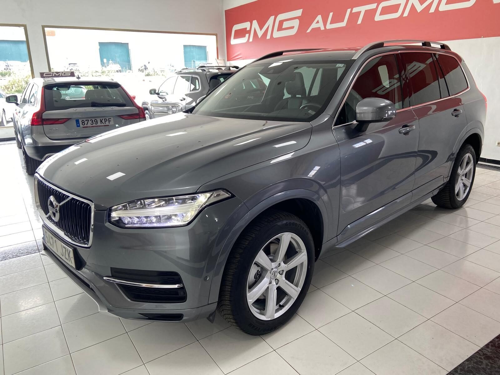 VOLVO XC90 2.0 D5 Momentum AWD 7 Plazas
